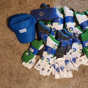 Bundle Of Walmart Crews Womens Socks Qty 15 Size 7-12 Womans Cap Pins And Reels